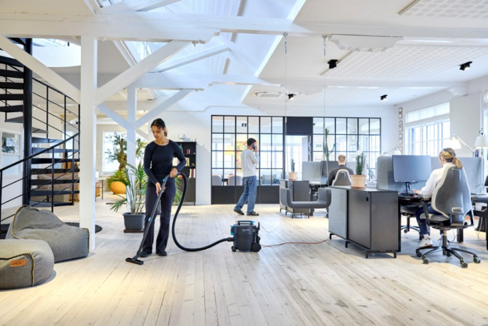 Nilfisk VP300 HEPA XT &ndash; Compacte Professionele Stofzuiger